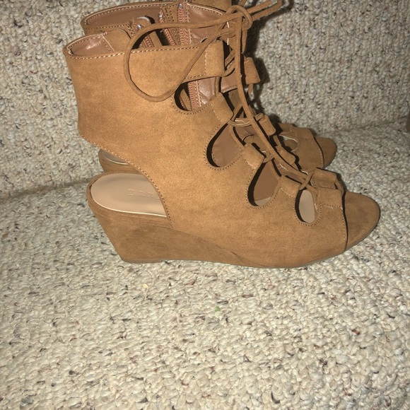 Wedges - Picture 2 of 2